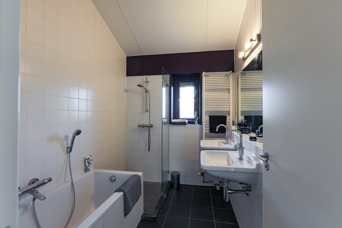 Aalscholver 16, 9728 XK Groningen - € 1.175.000 k.k. - Boekholt & partners makelaars Groningen