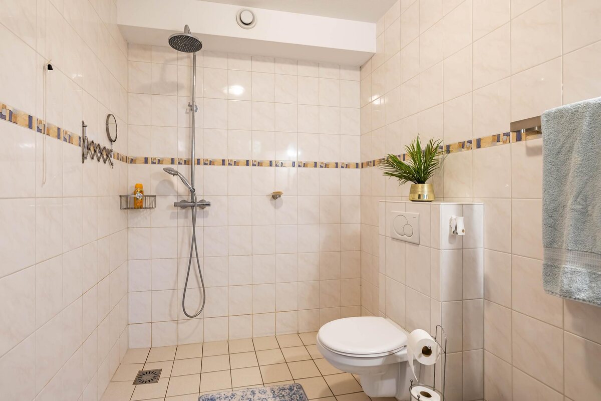 Boersterweg 71, 9796 TA Sint Annen - € 450.000 k.k. - Boekholt & partners makelaars Groningen