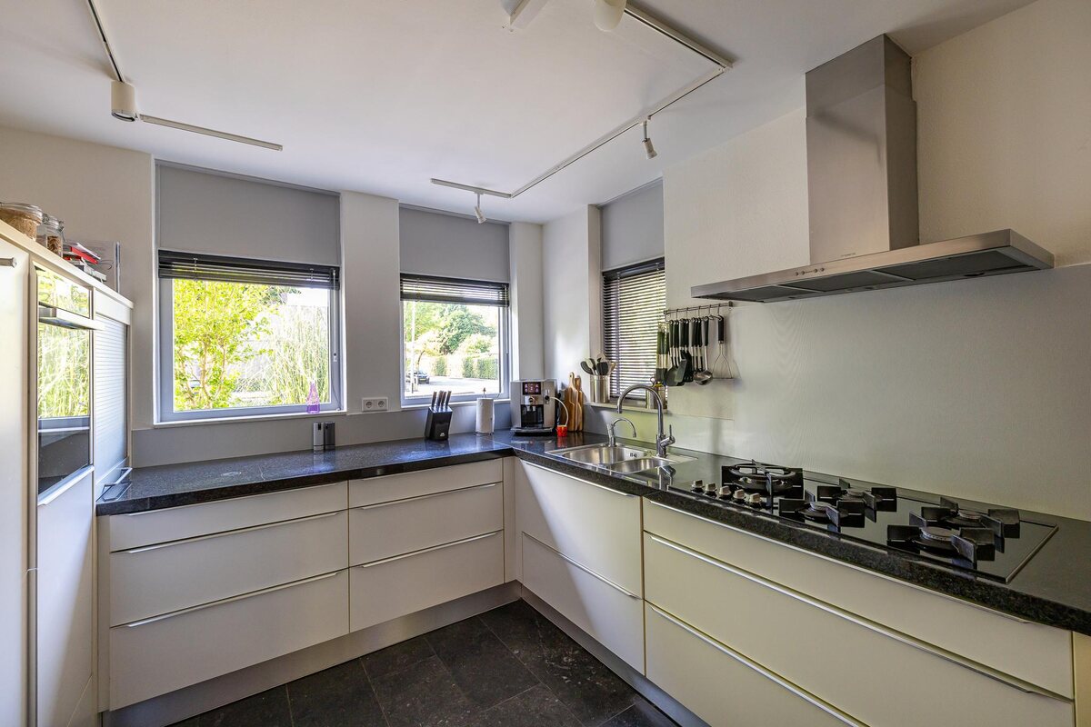 B.S.F. von Suttnerstraat 13, 9728 WZ Groningen - € 575.000 k.k. - Boekholt & partners makelaars Groningen