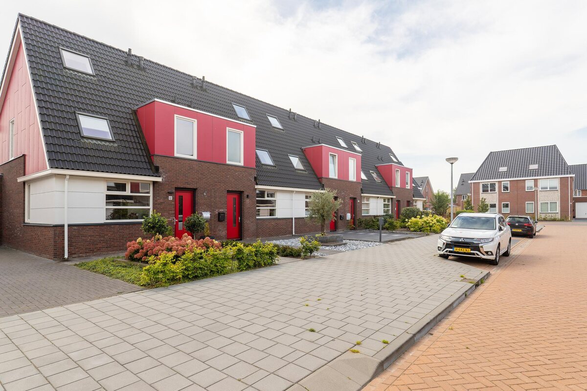 De Akker 10, 9603 HX Hoogezand - € 300.000 k.k. - Boekholt & partners makelaars Groningen