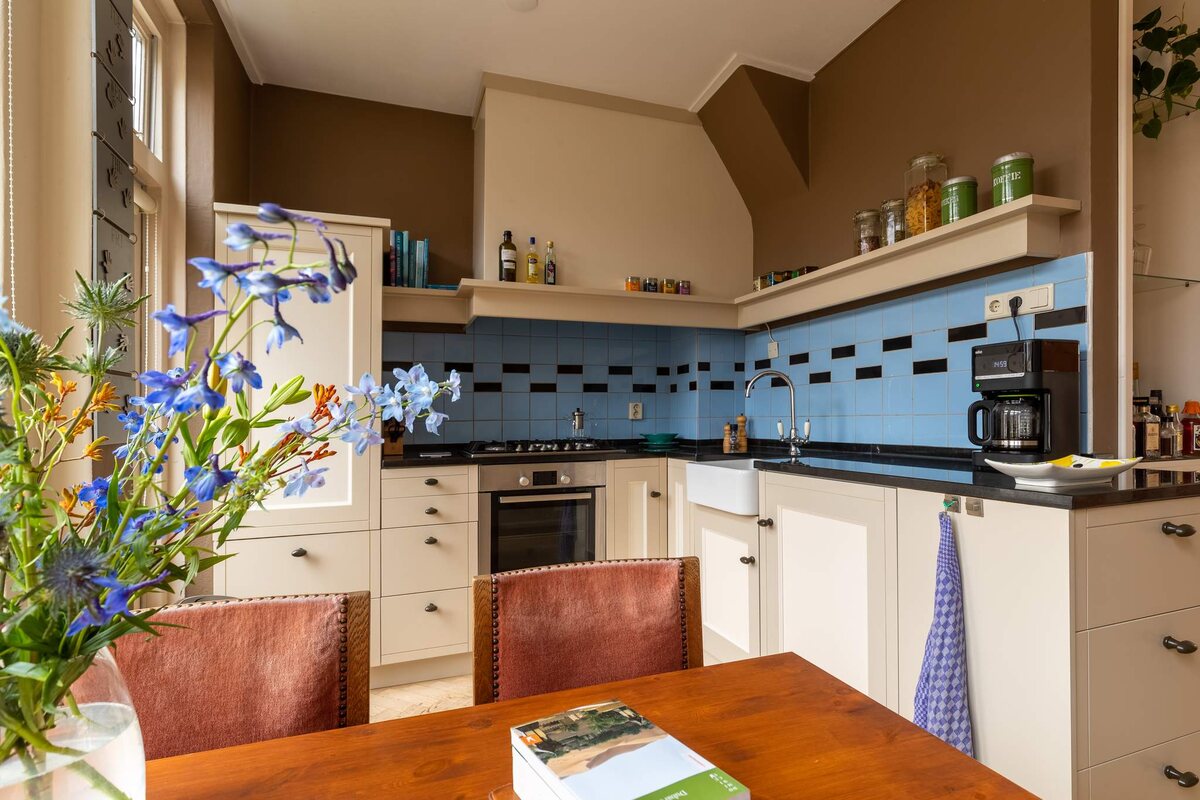 Jan van Galenstraat 7B, 9726 HL Groningen - € 250.000 k.k. - Boekholt & partners makelaars Groningen