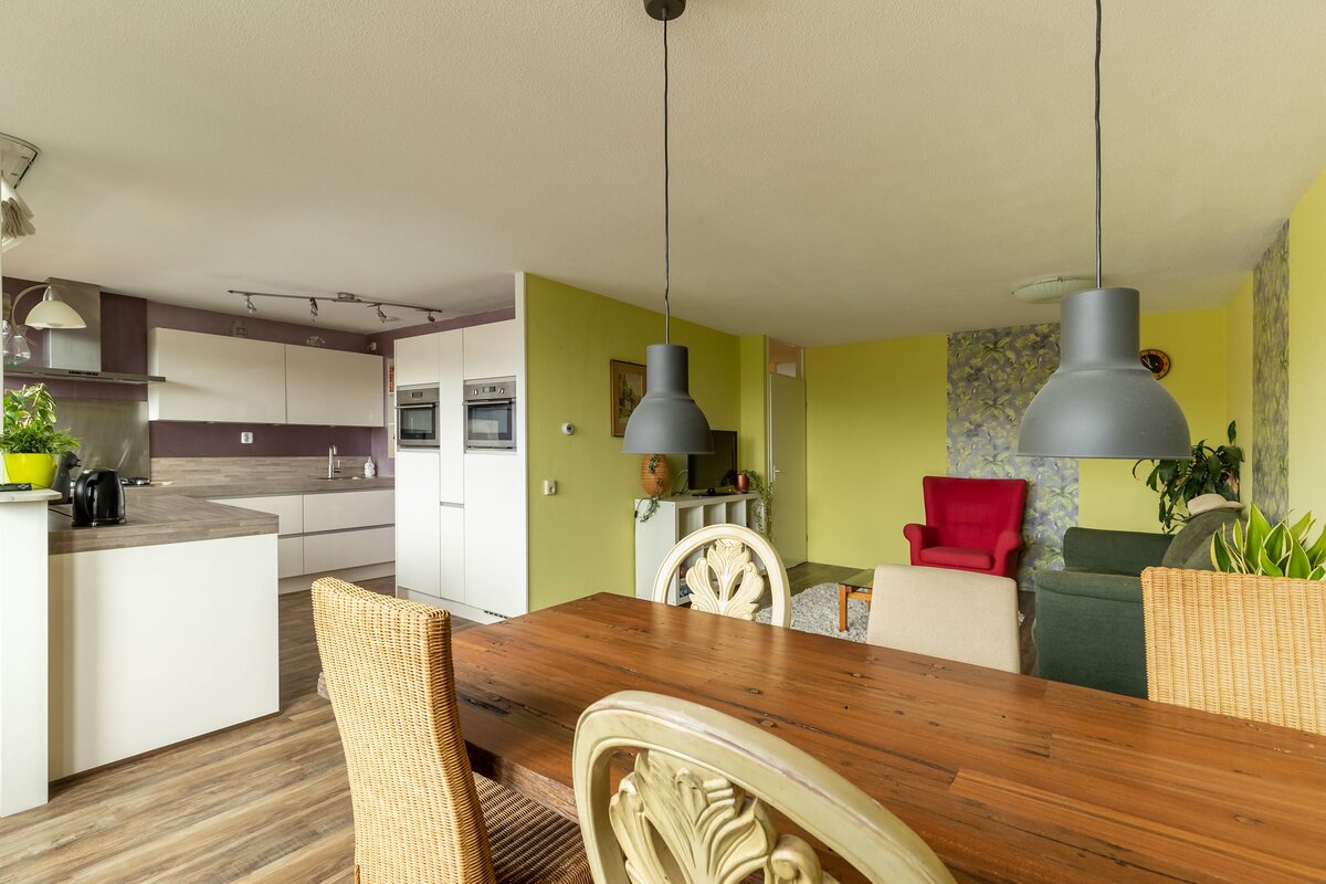 J.M. Den Uylstraat 23, 9728 RH Groningen - € 275.000 k.k. - Boekholt & partners makelaars Groningen