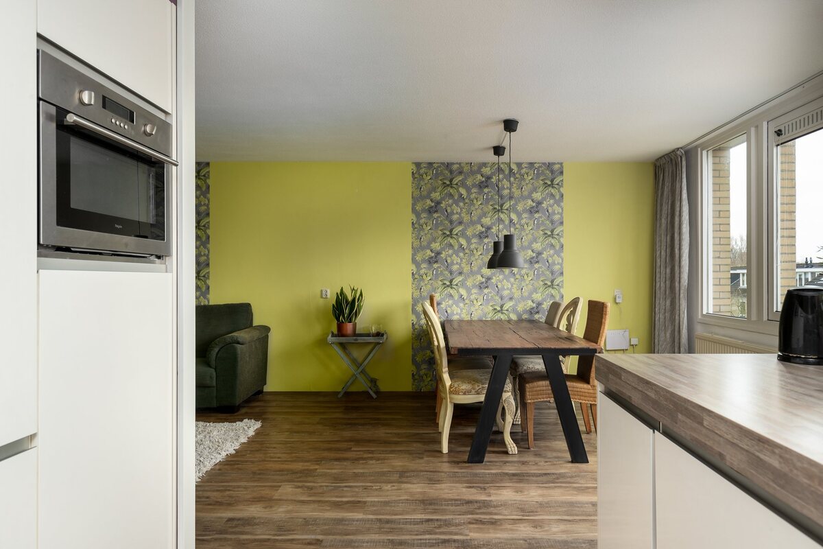 J.M. Den Uylstraat 23, 9728 RH Groningen - € 275.000 k.k. - Boekholt & partners makelaars Groningen