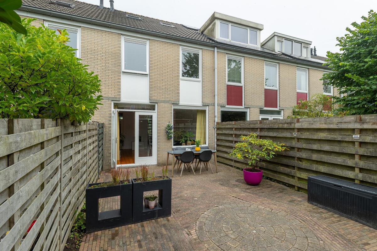 J.M. Den Uylstraat 91, 9728 RJ Groningen - € 345.000 k.k. - Boekholt & partners makelaars Groningen