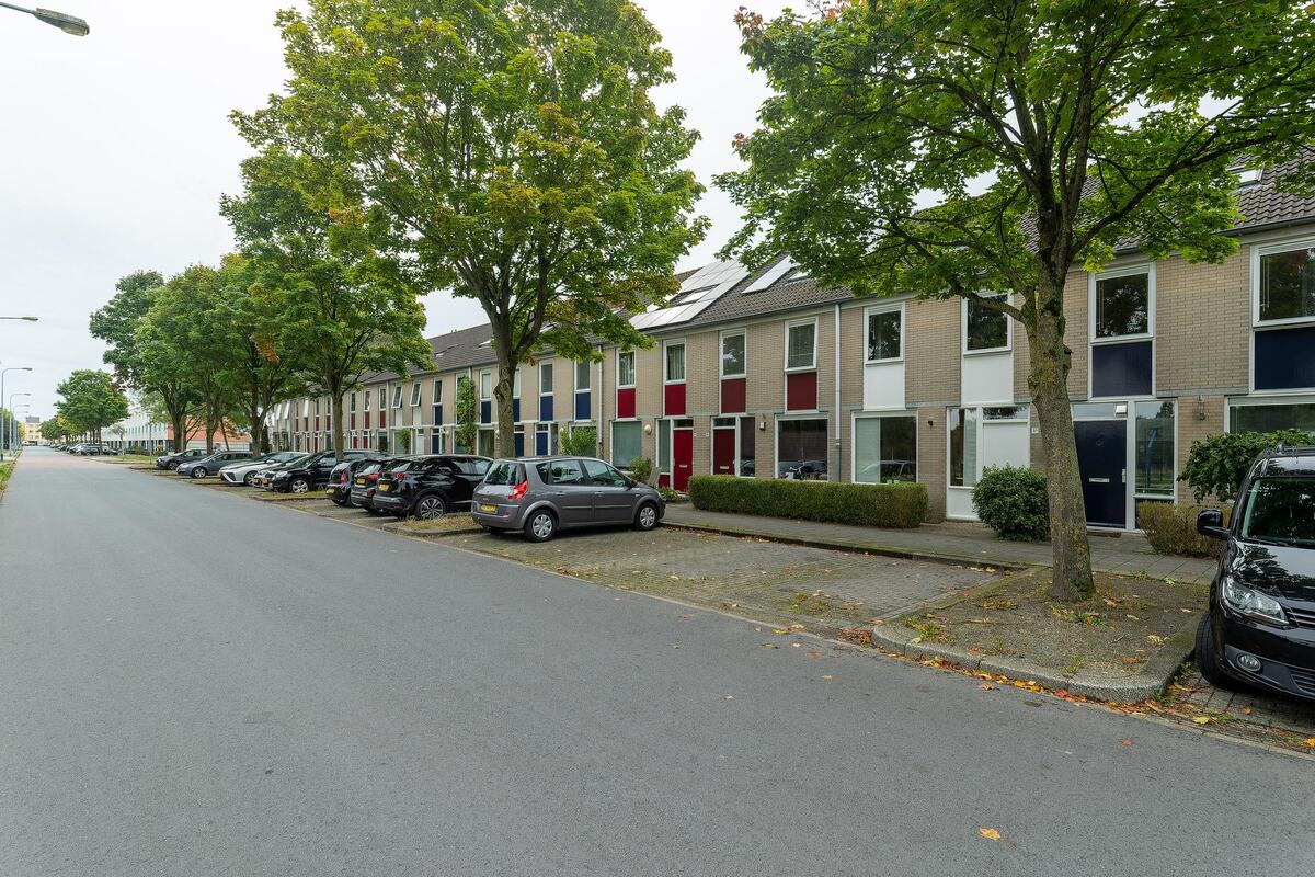 J.M. Den Uylstraat 91, 9728 RJ Groningen - € 345.000 k.k. - Boekholt & partners makelaars Groningen