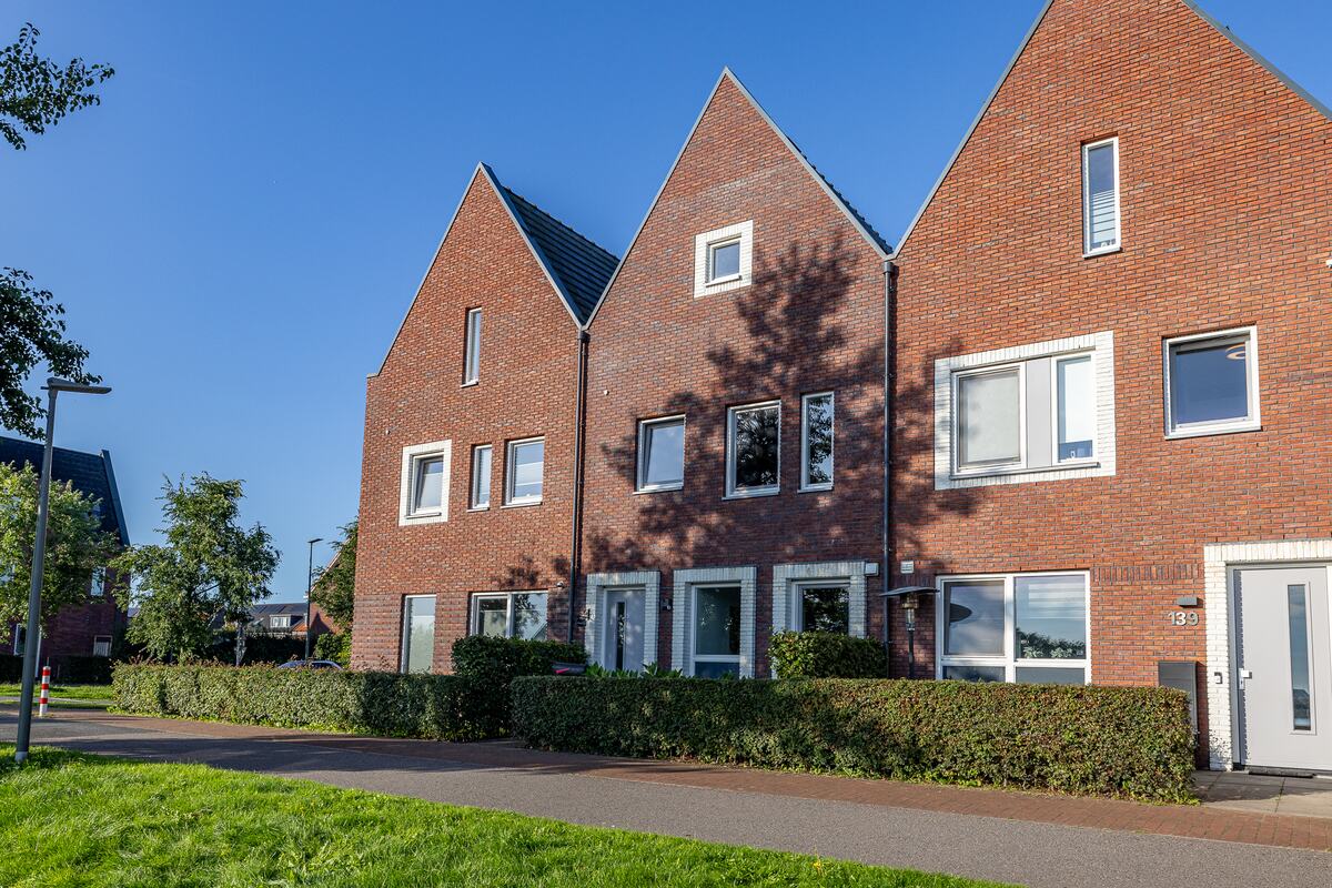 Oeverpad 141, 9613 AL Groningen - € 525.000 k.k. - Boekholt & partners makelaars Groningen