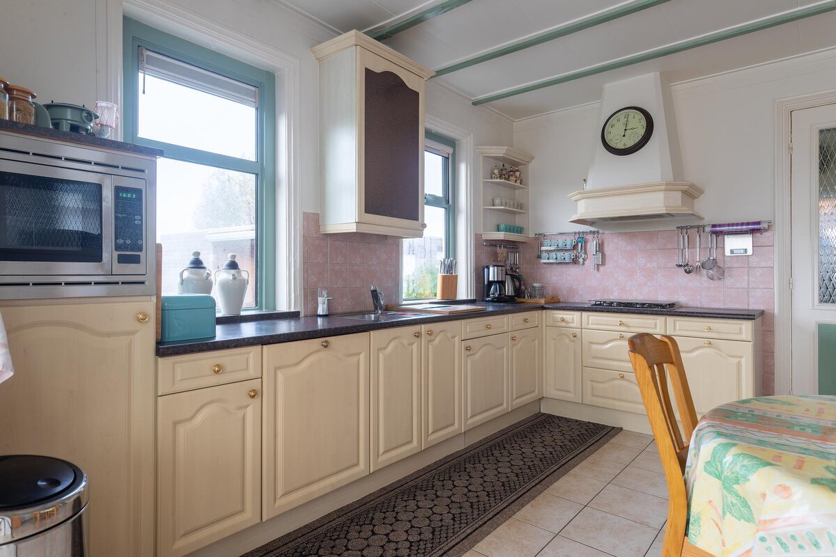 Rijksweg 136, 9734 AP Groningen - € 375.000 k.k. - Boekholt & partners makelaars Groningen