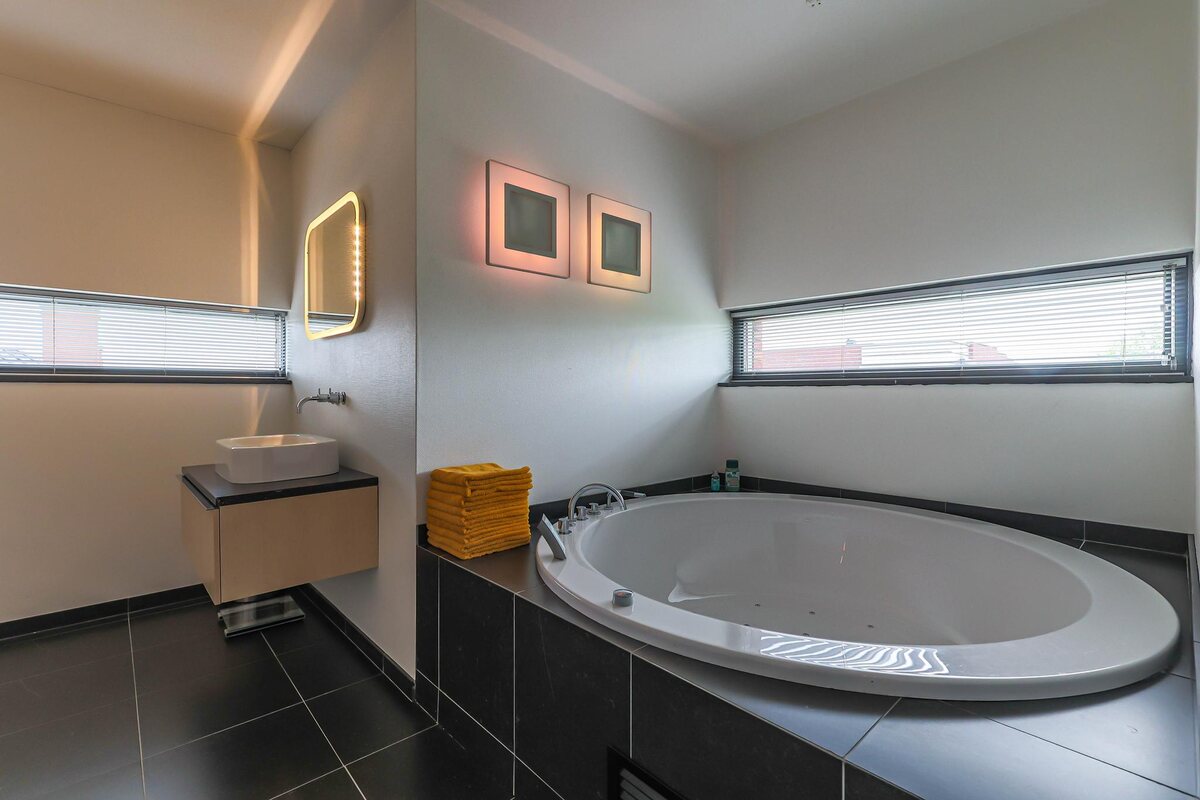 Rutger van Dongenlaan 1, 9766 PC Eelderwolde - € 625.000 k.k. - Boekholt & partners makelaars Groningen