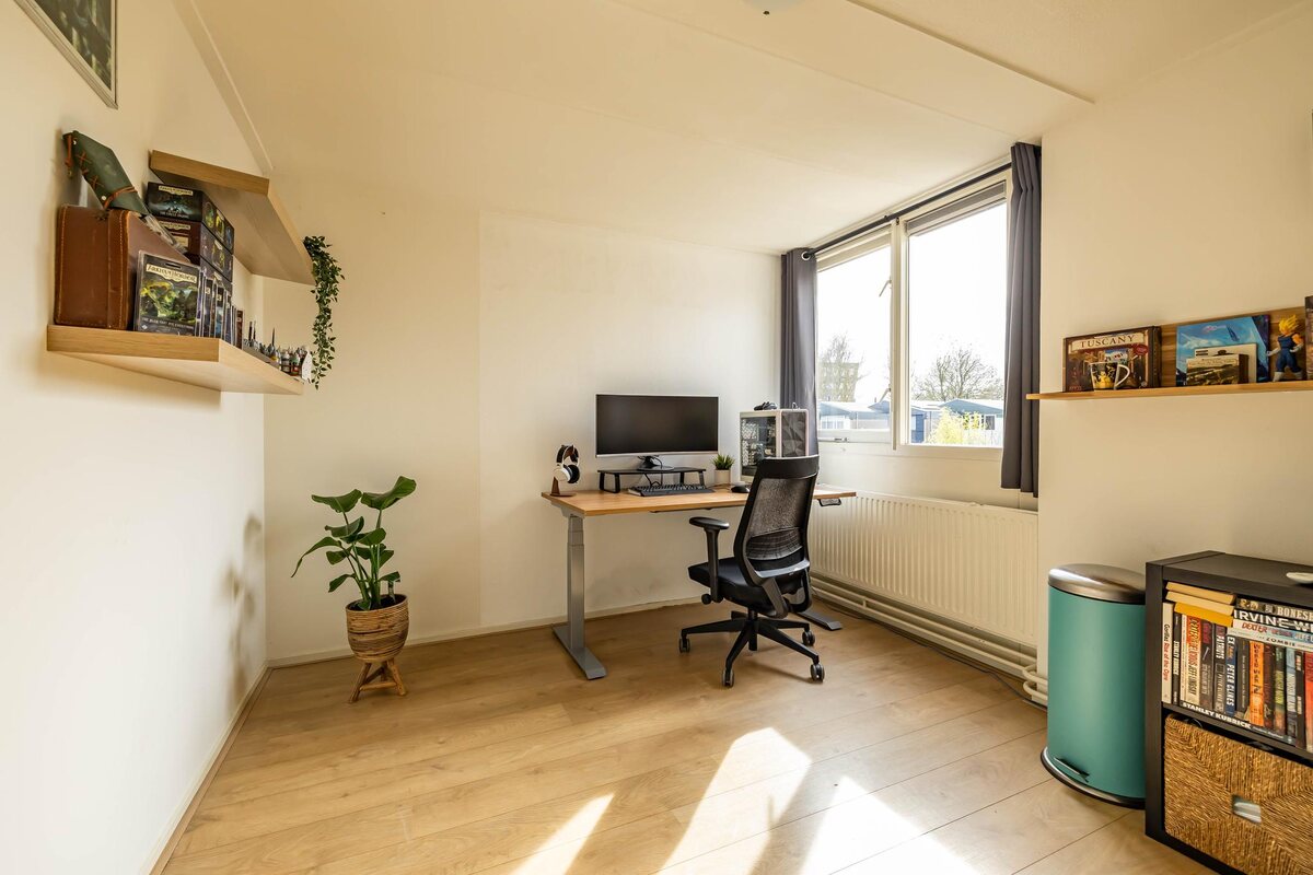 Ten Oeverlaan 25, 9744 GC Groningen - € 275.000 k.k. - Boekholt & partners makelaars Groningen