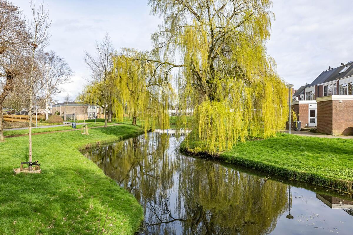 Ten Oeverlaan 25, 9744 GC Groningen - € 275.000 k.k. - Boekholt & partners makelaars Groningen