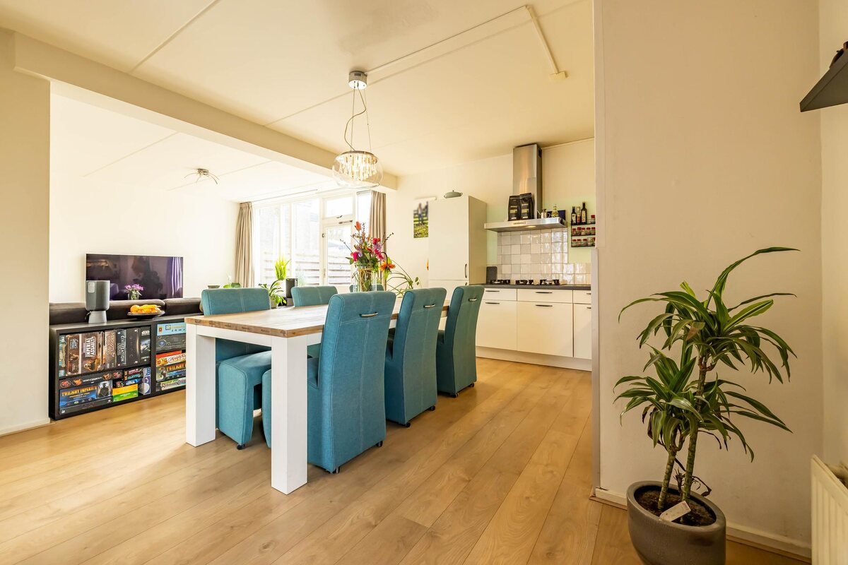 Ten Oeverlaan 25, 9744 GC Groningen - € 275.000 k.k. - Boekholt & partners makelaars Groningen