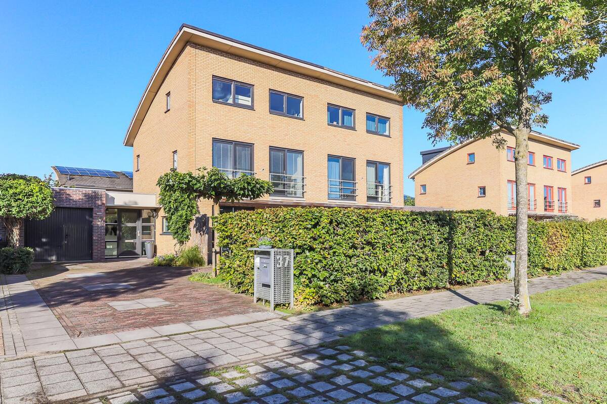 Vredewoldlaan 37, 9727 DH Groningen - € 595.000 k.k. - Boekholt & partners makelaars Groningen