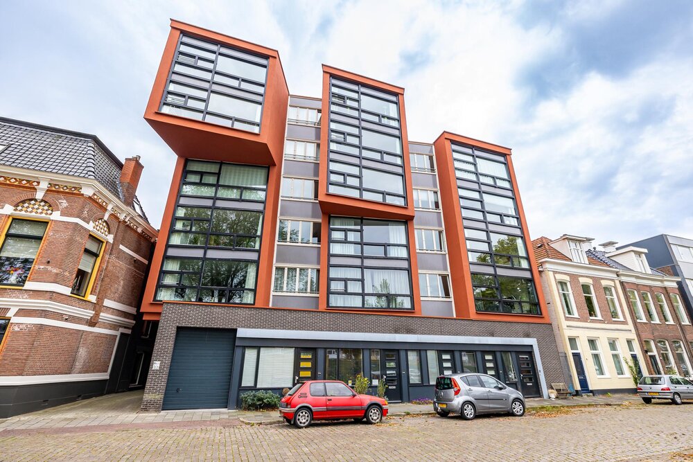 Damsterkade 85
