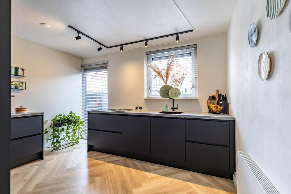 De Waard 134, 9734 CT Groningen - € 350.000 k.k. - Boekholt & partners makelaars Groningen